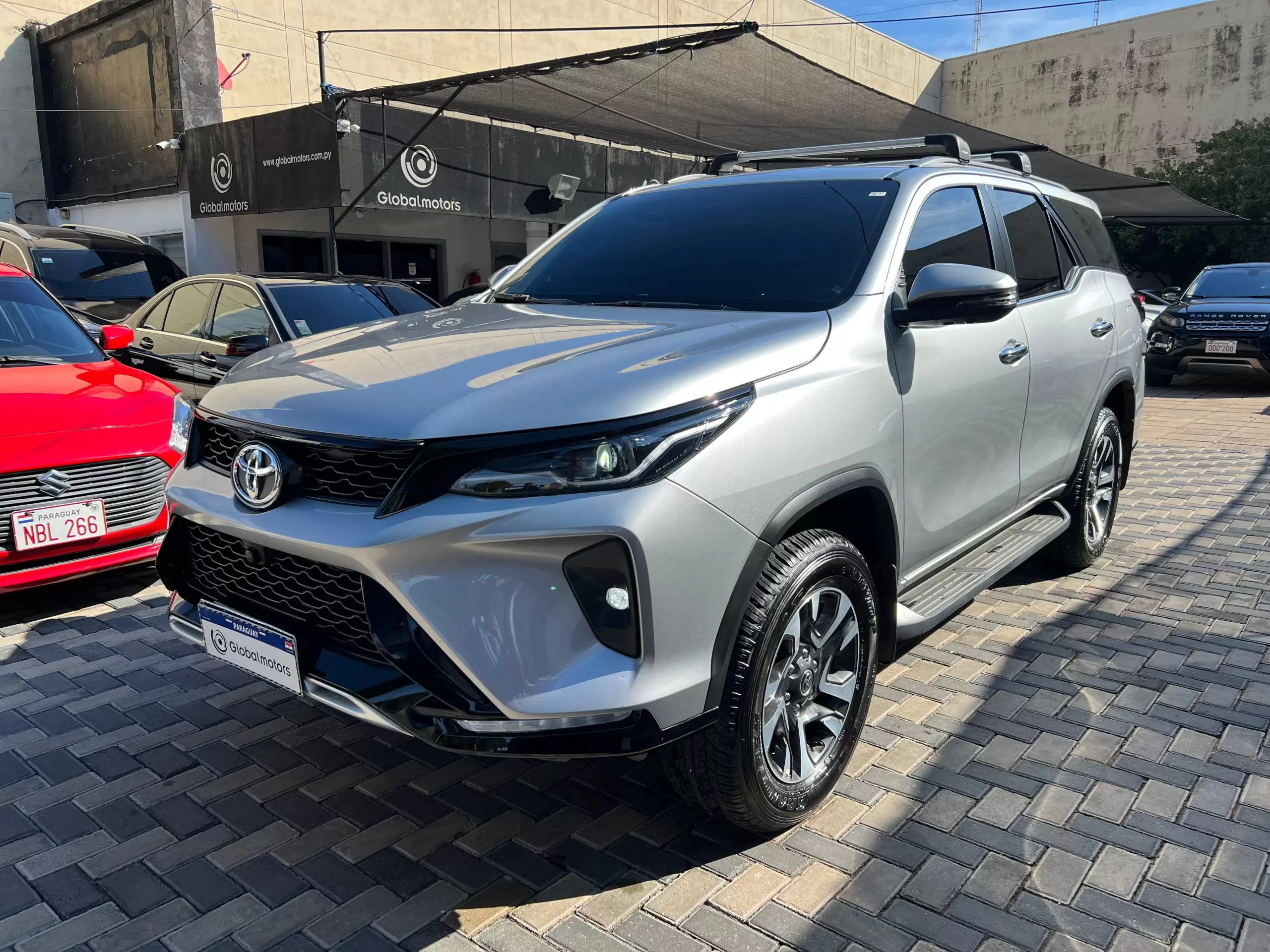 Toyota Fortuner SRV 4×4 2024 en Globalmotors: Potencia y confort SUV