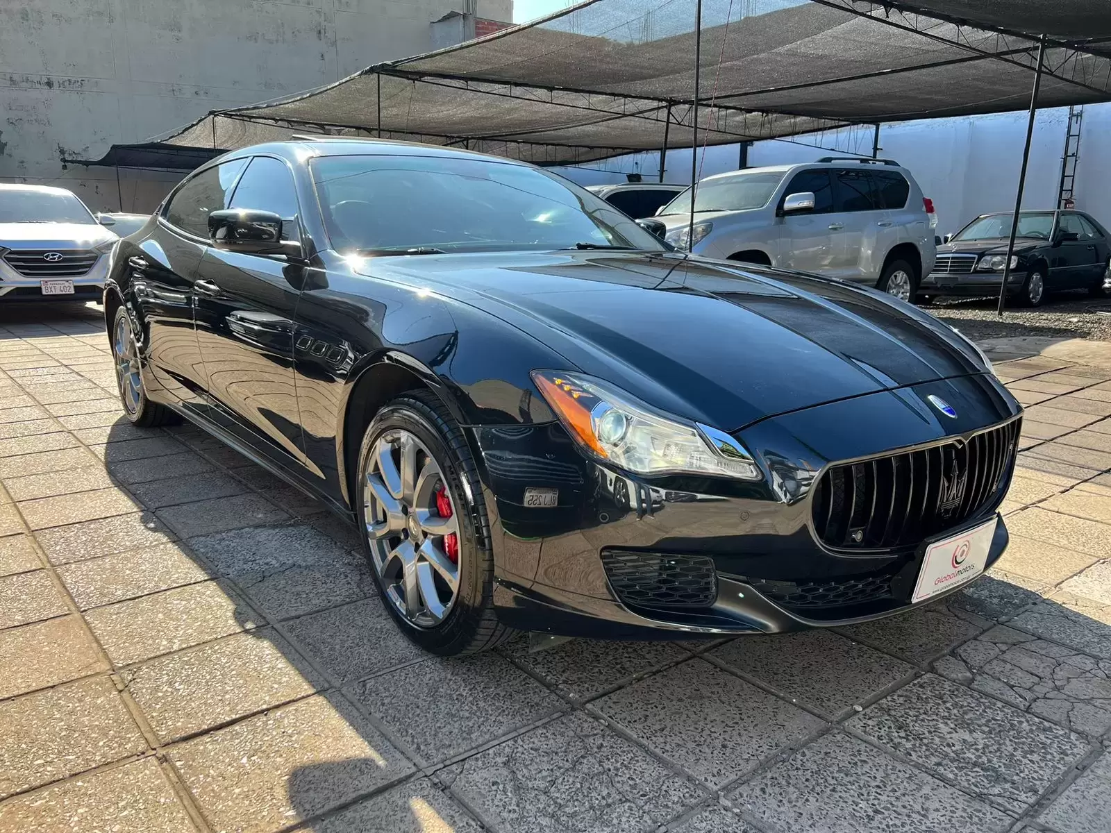 Maserati Quattroporte GTS 2014: Lujo, potencia y sofisticación en un sedán.