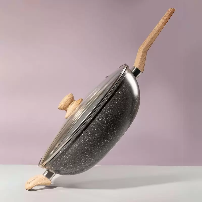 Sartén Oster 5.5L con tapa, antiadherente y elegante