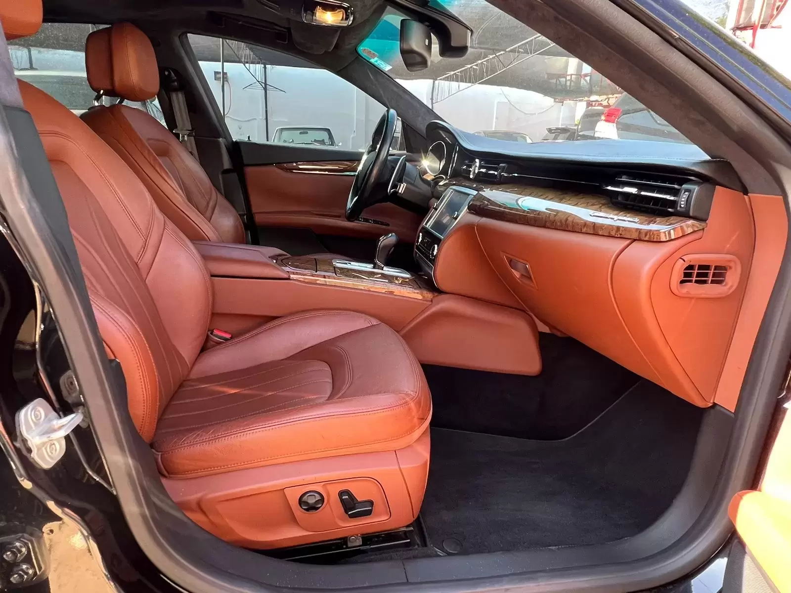 Maserati Quattroporte GTS 2014: Lujo, potencia y sofisticación en un sedán.