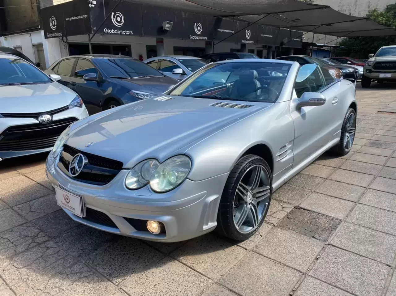 Mercedes Benz SL500 2002 en Globalmotors: Lujo y rendimiento excepcional.