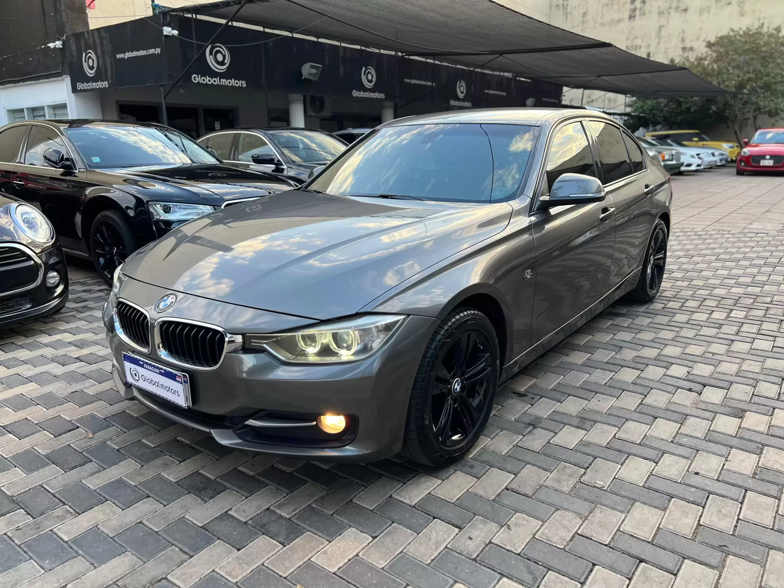 BMW 316i Sport 2015 en Globalmotors: Estilo, eficiencia y deportividad.