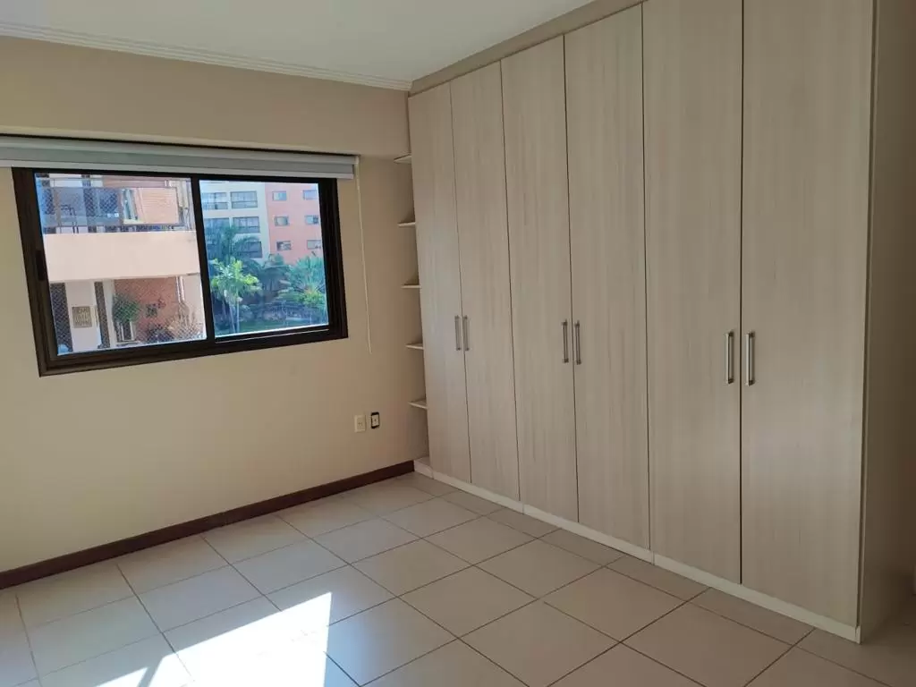 Departamento en Parque Venezuela, 201 m², 3 dormitorios, amenities.