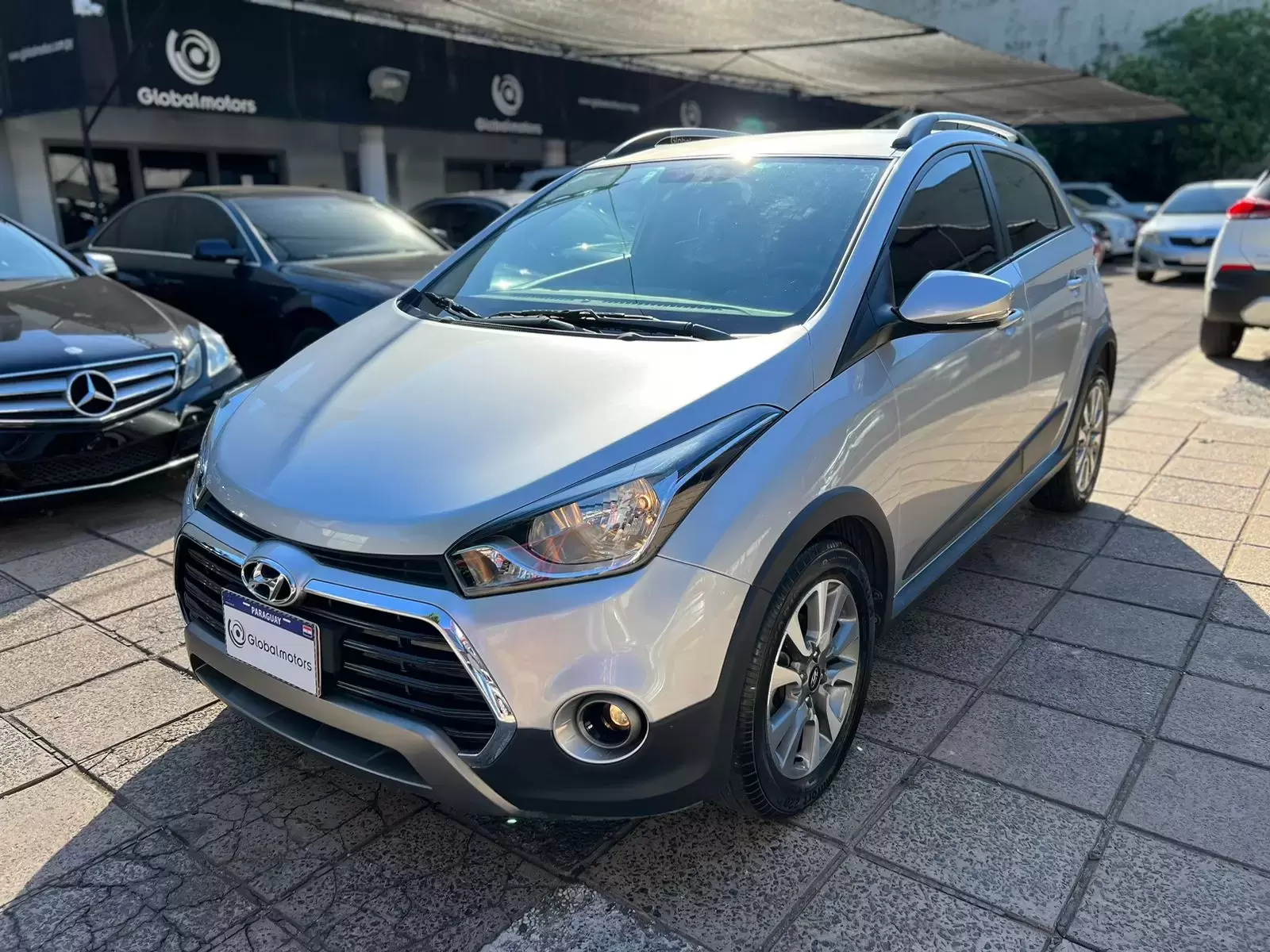 Hyundai HB20x 2016 en Globalmotors: Diseño moderno y rendimiento excepcional.