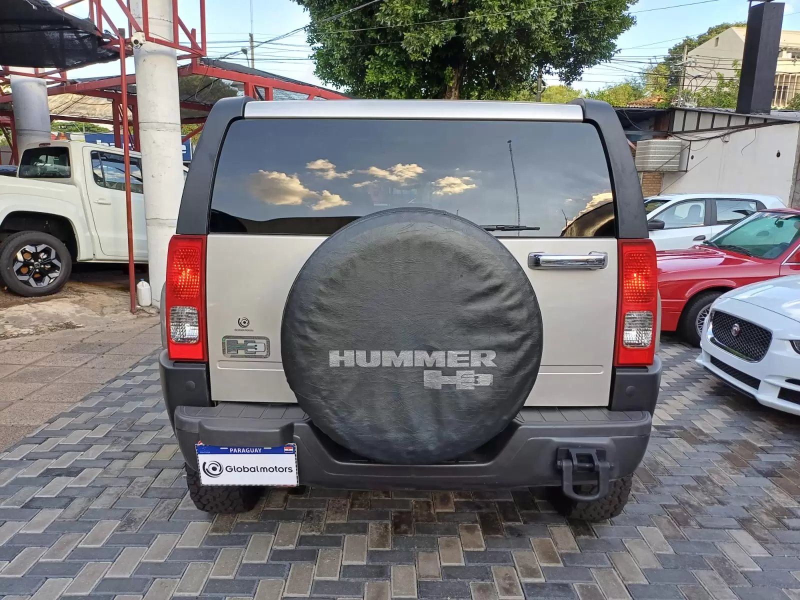 Hummer H3 4×4 2007 en Globalmotors: Potente todoterreno compacto y resistente.