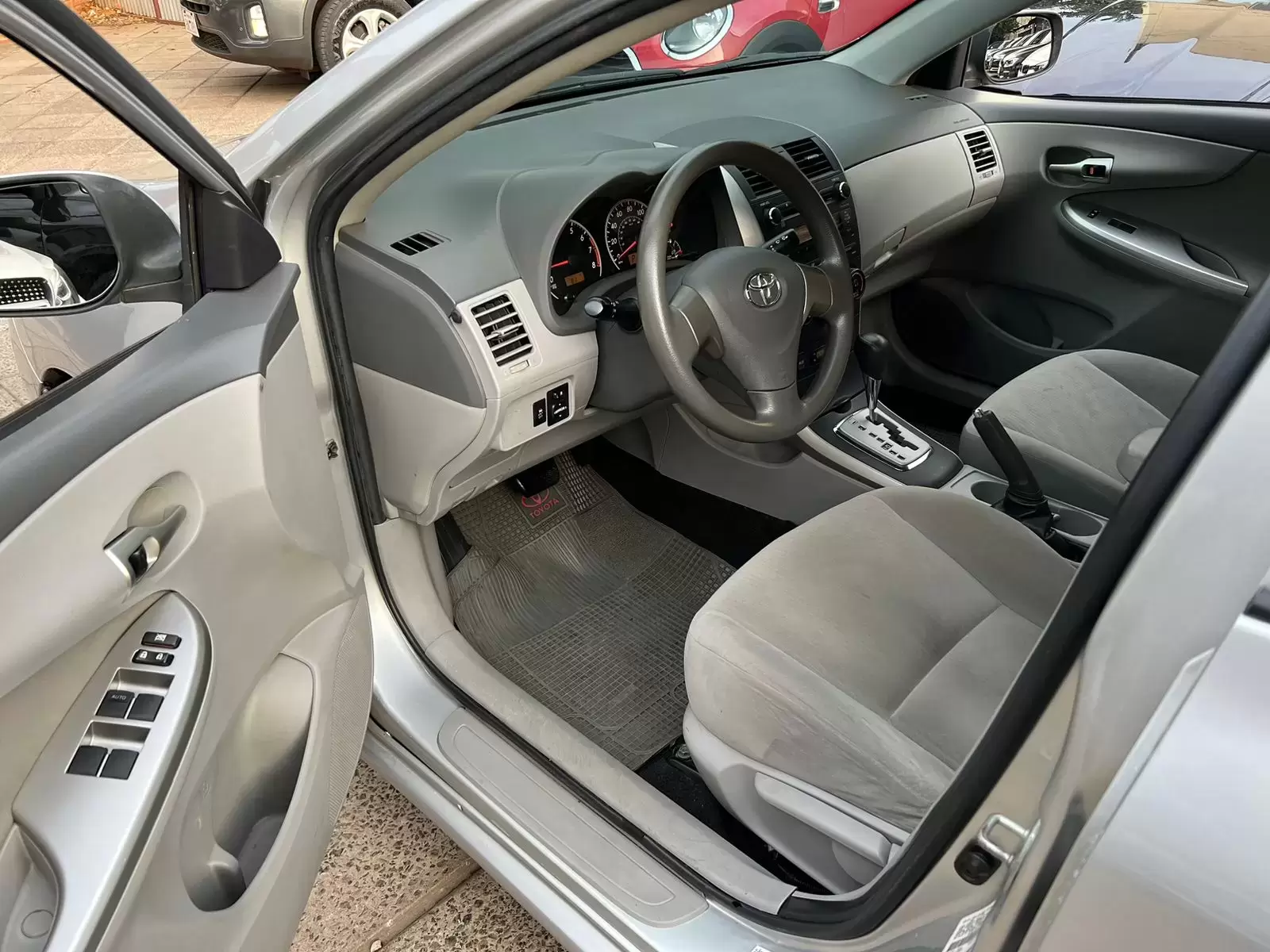 Toyota Corolla 2010 en Globalmotors: confiable, seguro y elegante.