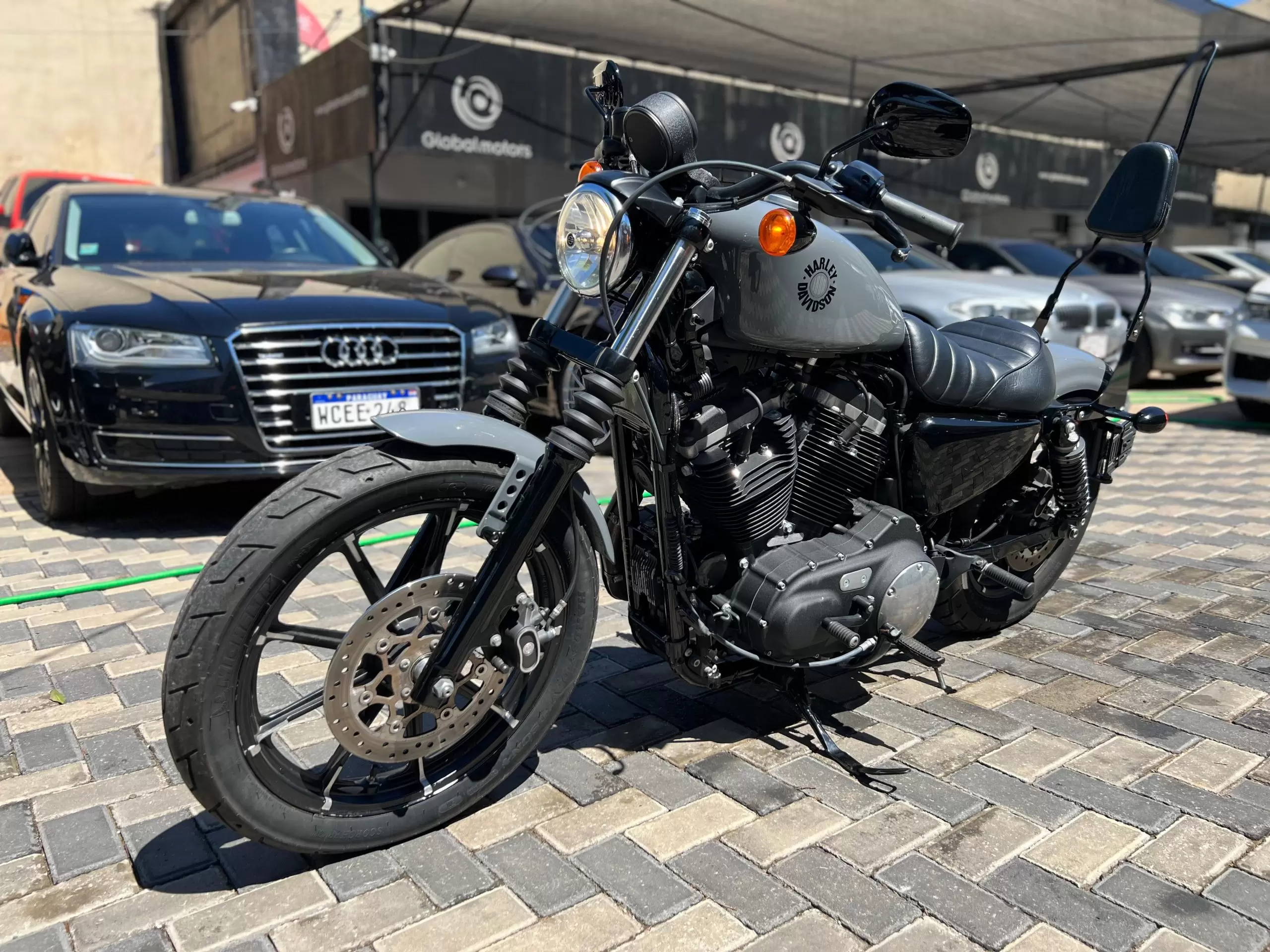 Harley Davidson Iron XL883 2022 en Globalmotors: ¡Descubre la potencia!