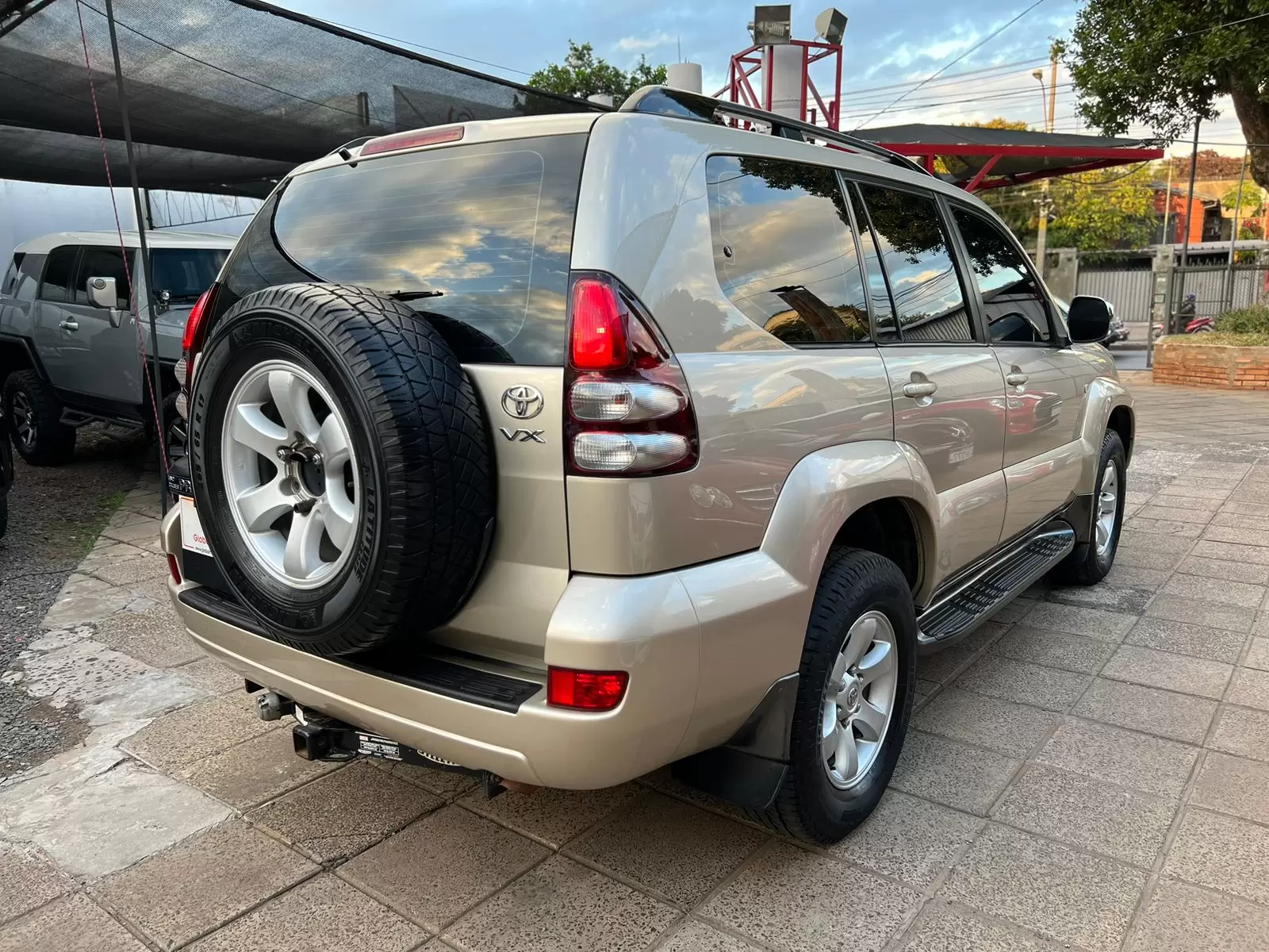 Toyota Prado VX 4×4 2009 en Globalmotors: ¡Descubre la aventura todoterreno!