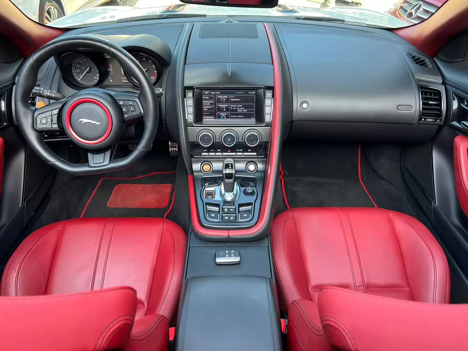 Jaguar F-Type Convertible Full 2014 en Globalmotors: lujo y potencia.