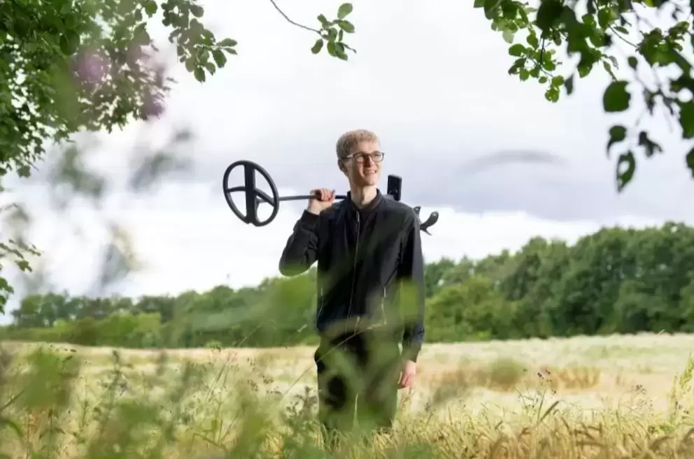 Descubre Tesoros Vikingos con un Detector de Metales