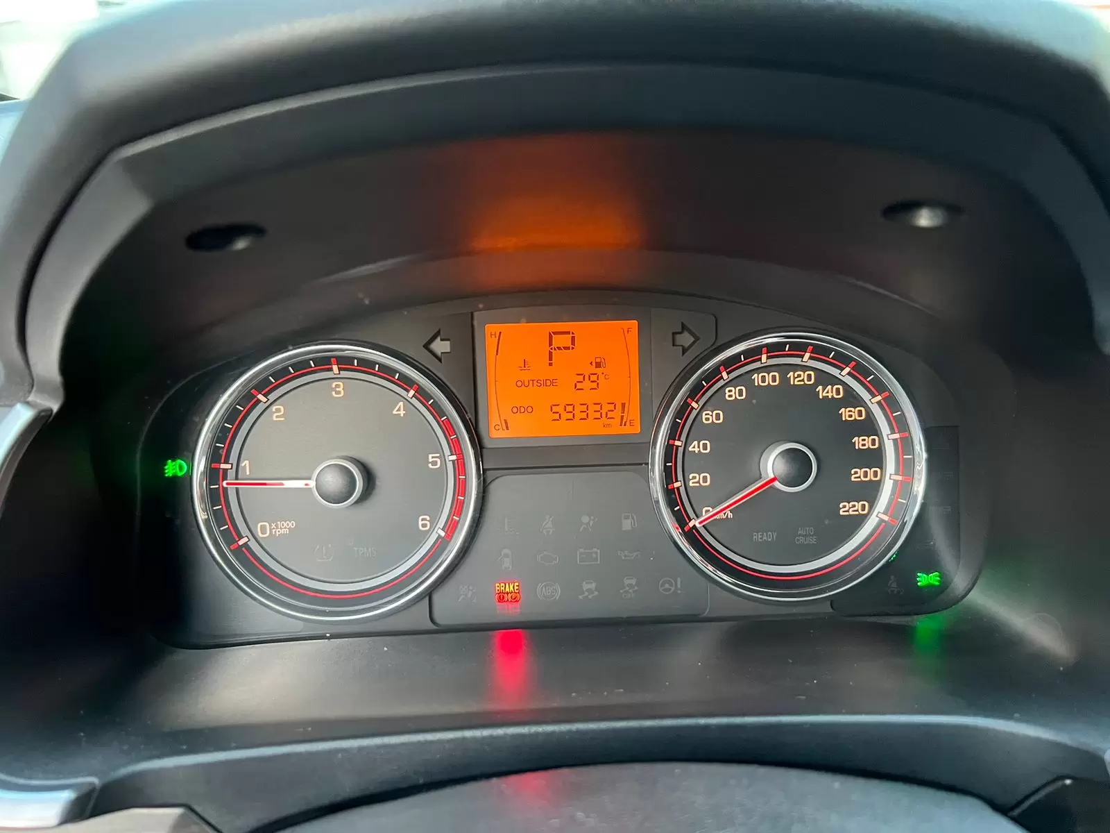 Ssangyong Korando D20T 2017 - SUV compacto, potente y elegante.