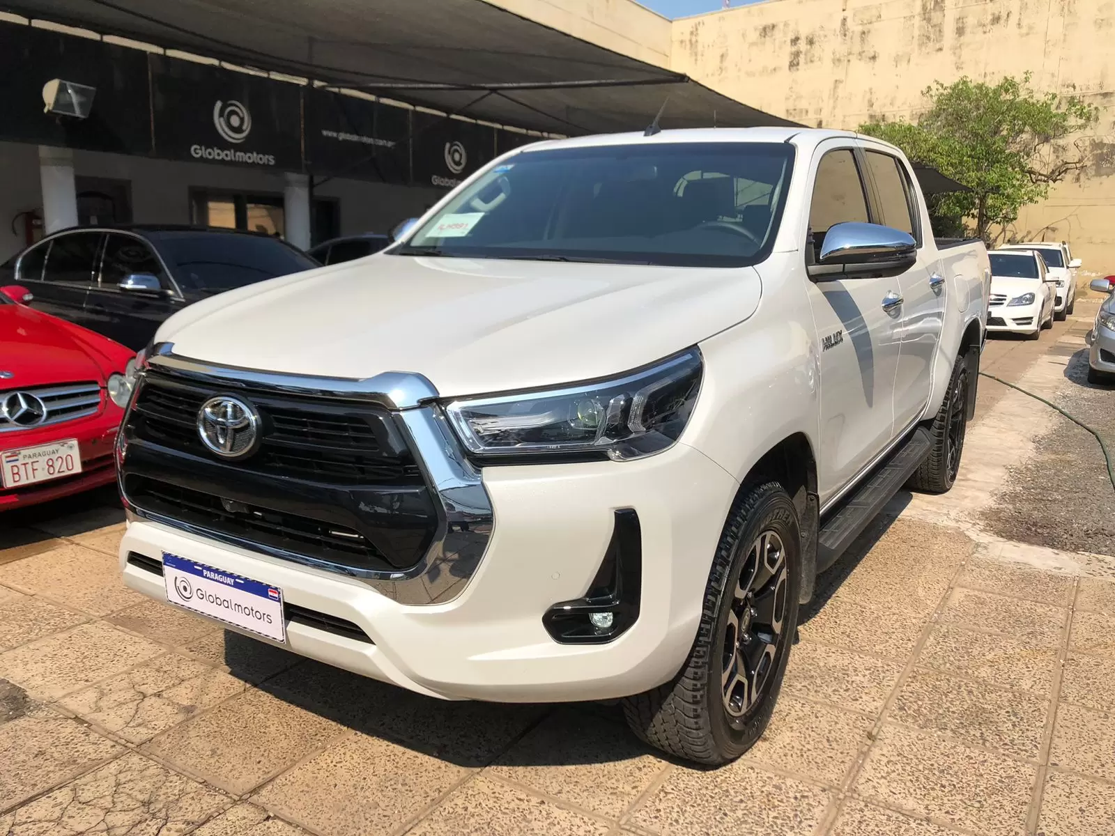 Toyota Hilux 4×4 Limited 2023 en Globalmotors: Potencia y estilo sin límites