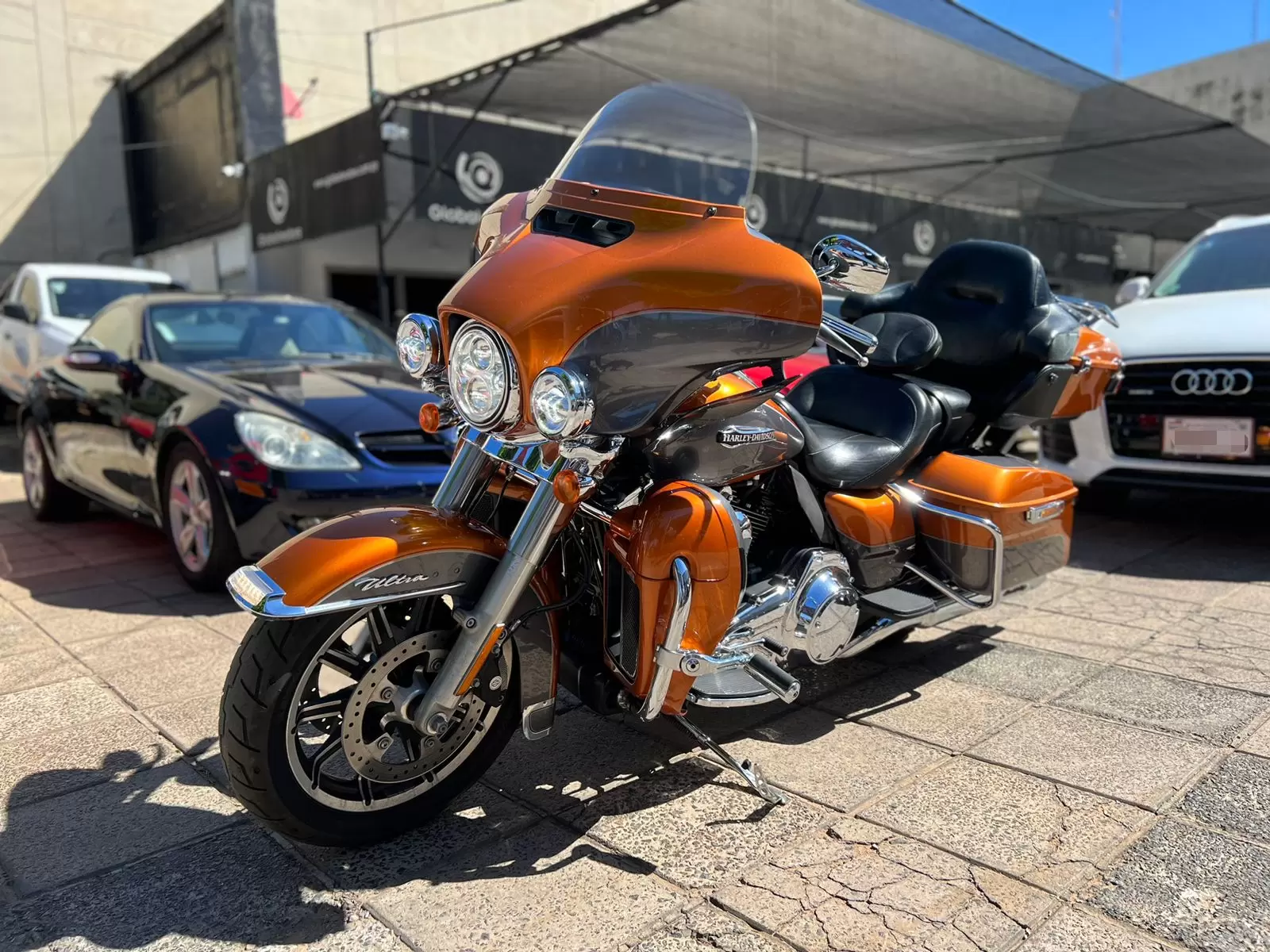 Harley Davidson Ultra 2014 en Globalmotors: Potencia y elegancia emblemáticas.