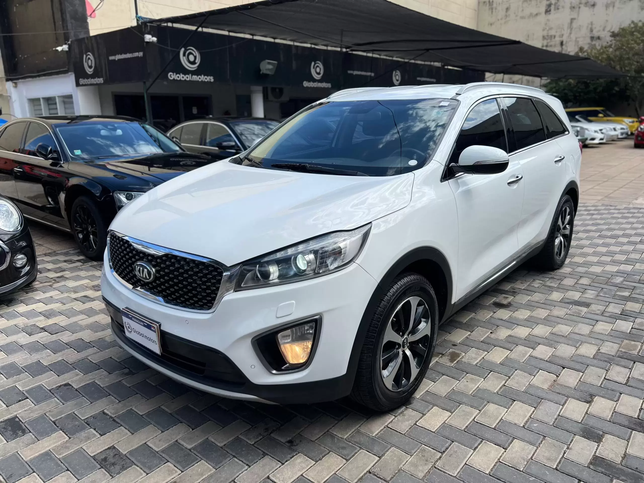 Kia Sorento 4×2 2017 en Globalmotors: Elegante, espaciosa y confiable.