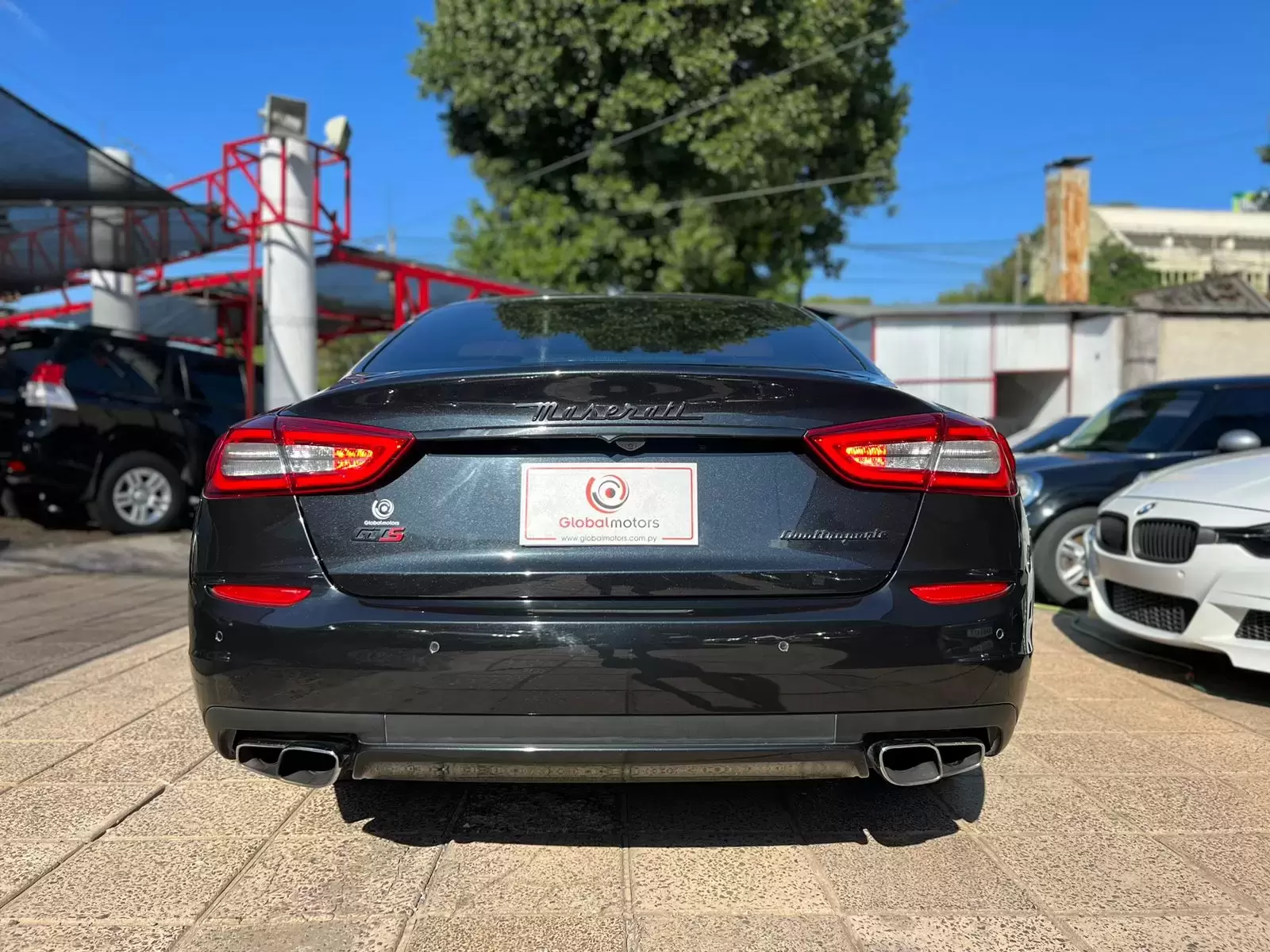 Maserati Quattroporte GTS 2014: Lujo, potencia y sofisticación en un sedán.