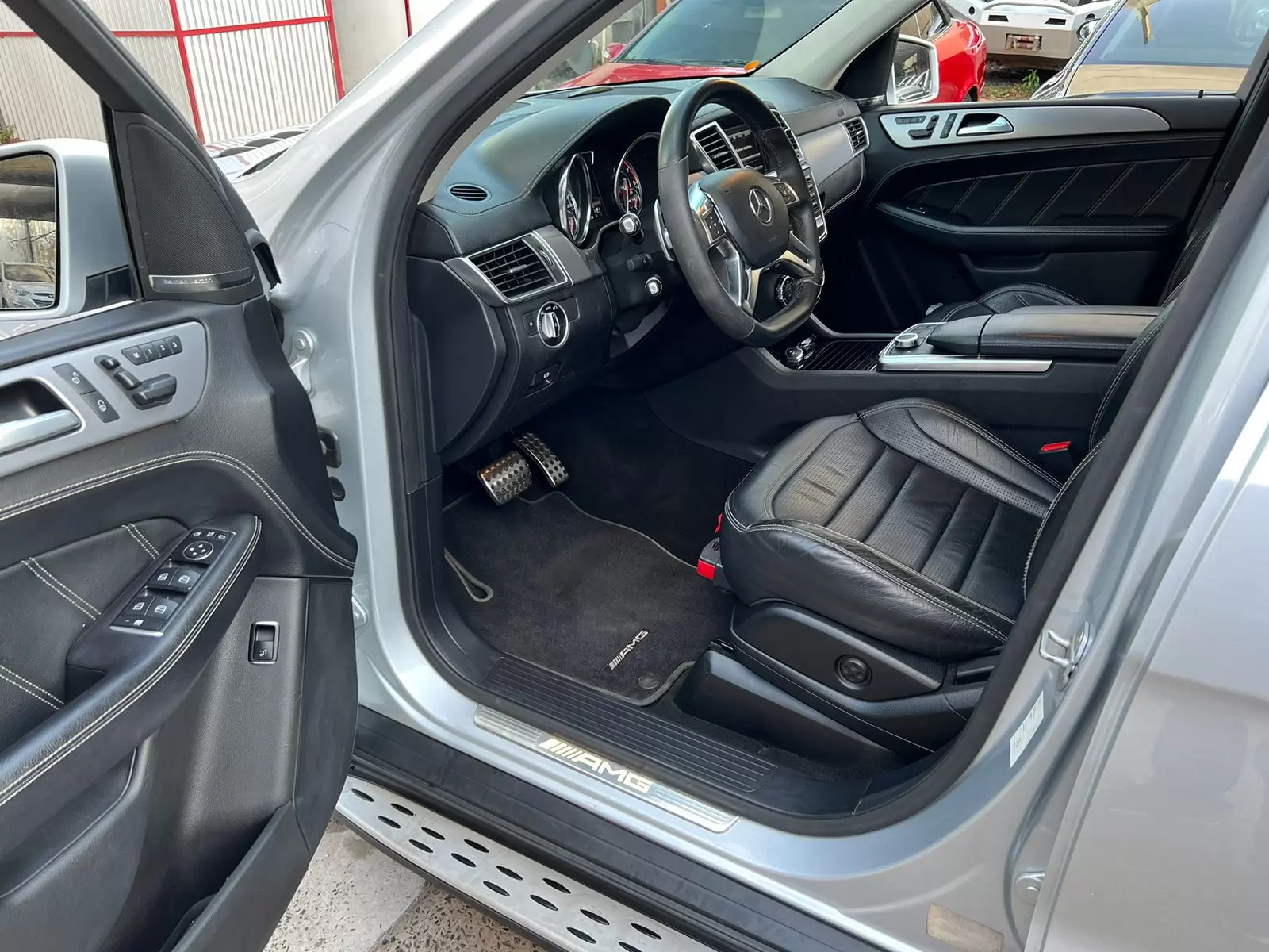 Mercedes Benz ML 63 AMG 2013 en Globalmotors: Lujo y potencia.