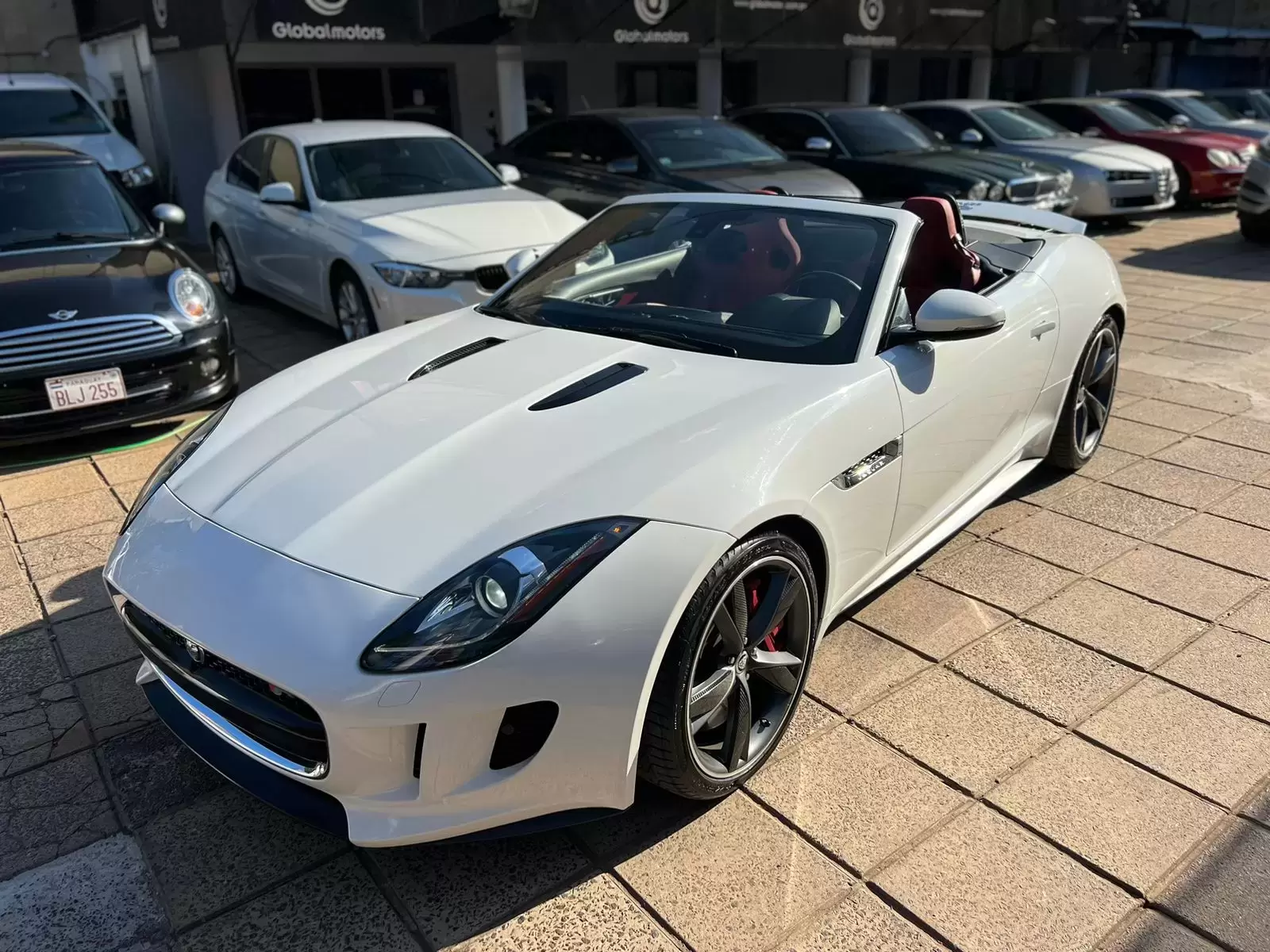 Jaguar F-Type Convertible Full 2014 en Globalmotors: lujo y potencia.