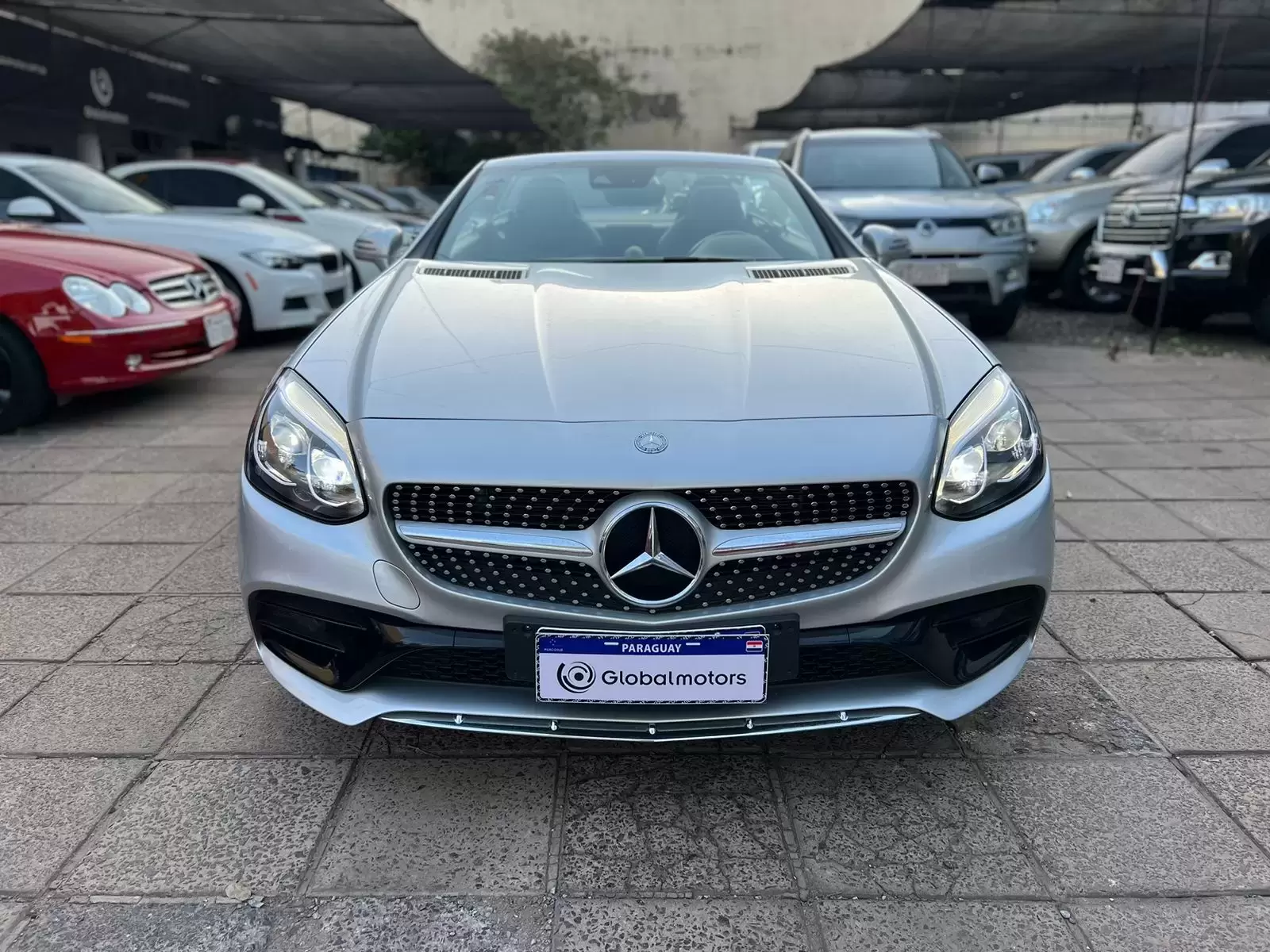 Mercedes Benz SLC 200 Look AMG 2017 en Globalmotors, Asunción