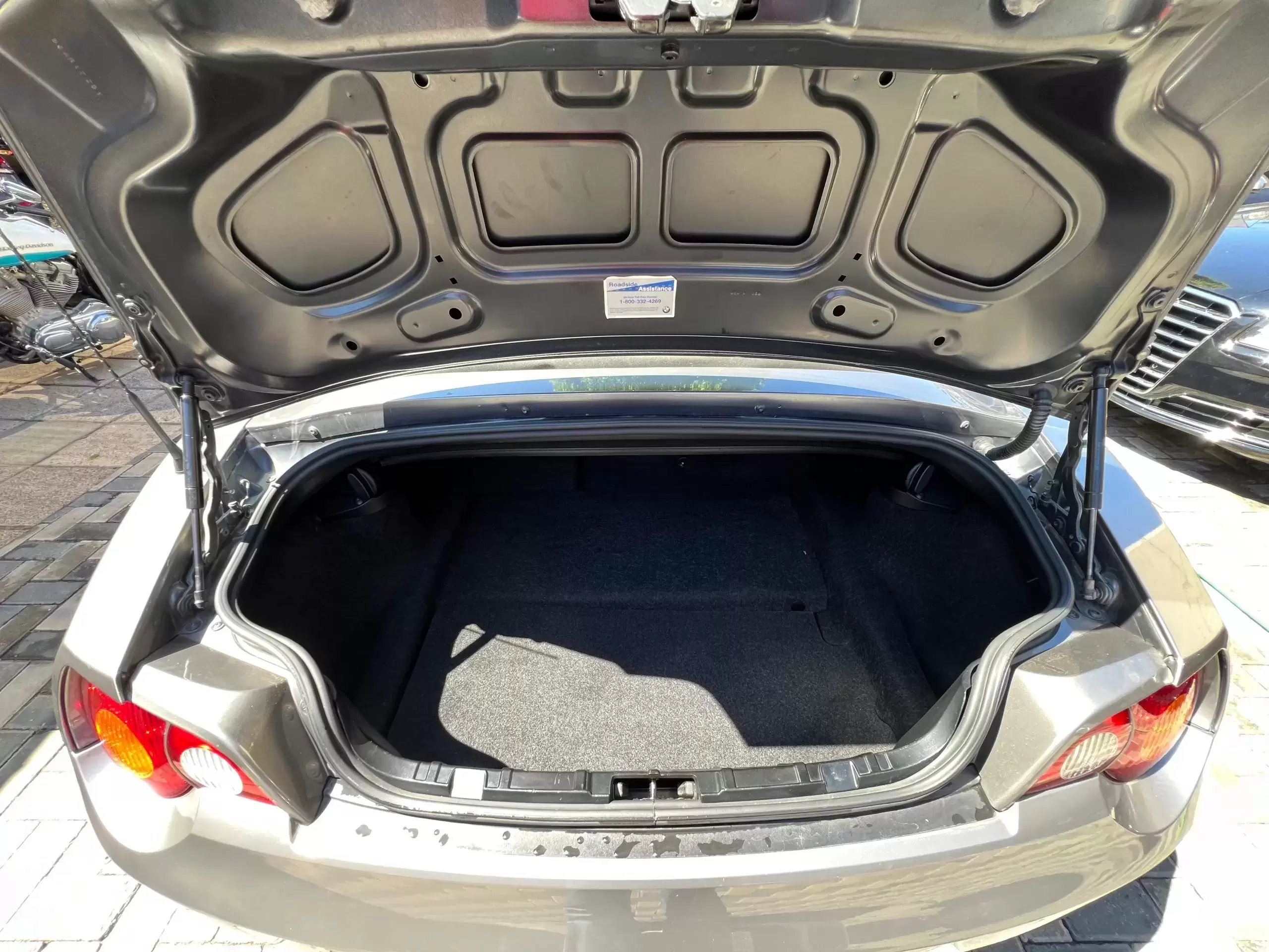 : BMW Z4 Roadster 25i 2004 en Globalmotors, Asunción, Paraguay.