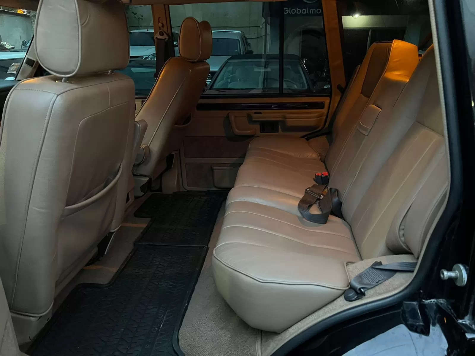 Range Rover County LWB 4×4 1995 en Globalmotors: lujo y potencia.