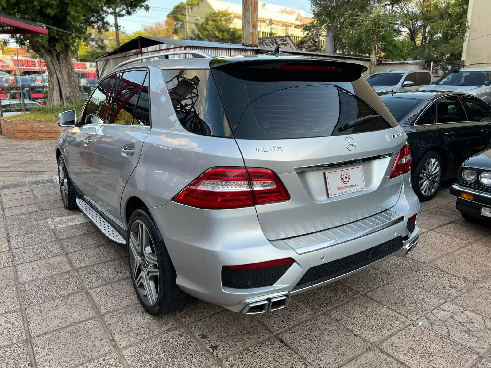Mercedes Benz ML 63 AMG 2013 en Globalmotors: Lujo y potencia.