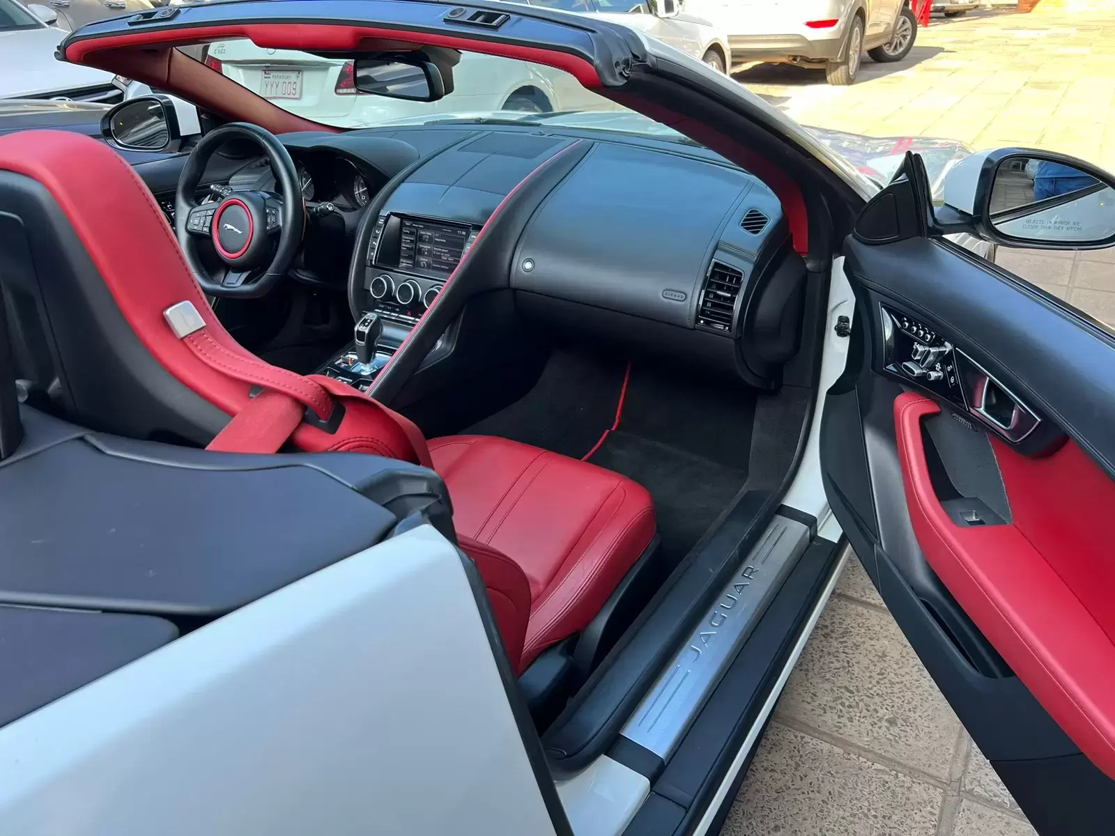 Jaguar F-Type Convertible Full 2014 en Globalmotors: lujo y potencia.