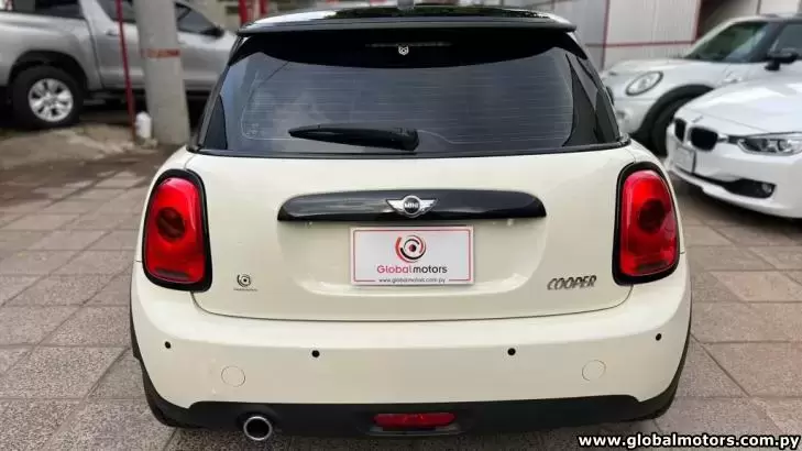 Mini Cooper 2018 en Globalmotors: Estilo, rendimiento y diversión en uno.