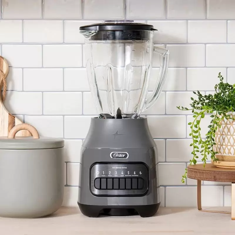 Licuadora Oster® 1.5L, 6 velocidades y vaso de vidrio