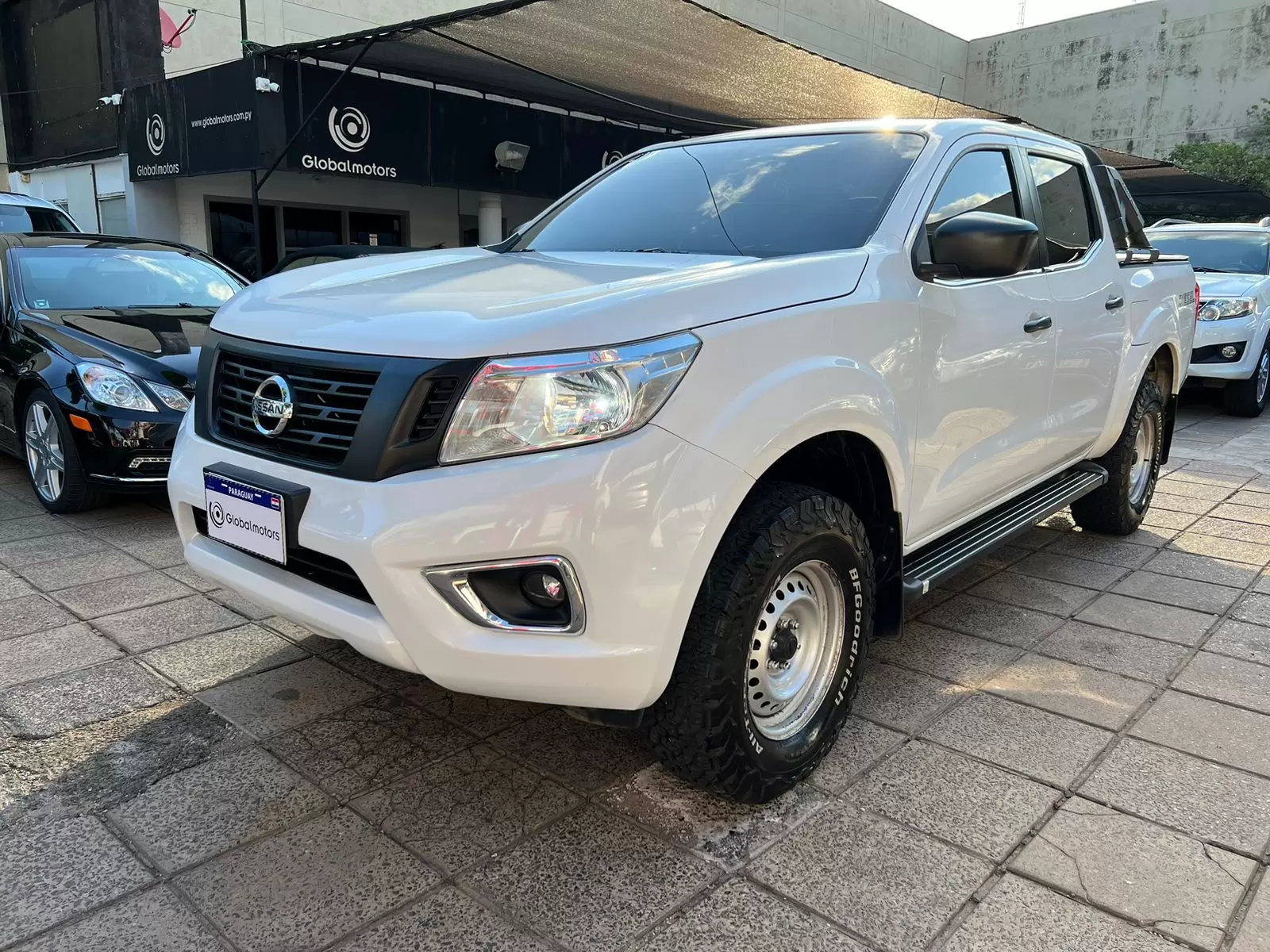 Nissan Frontier NP300 4×4 2018 en Globalmotors: Robusta y versátil.