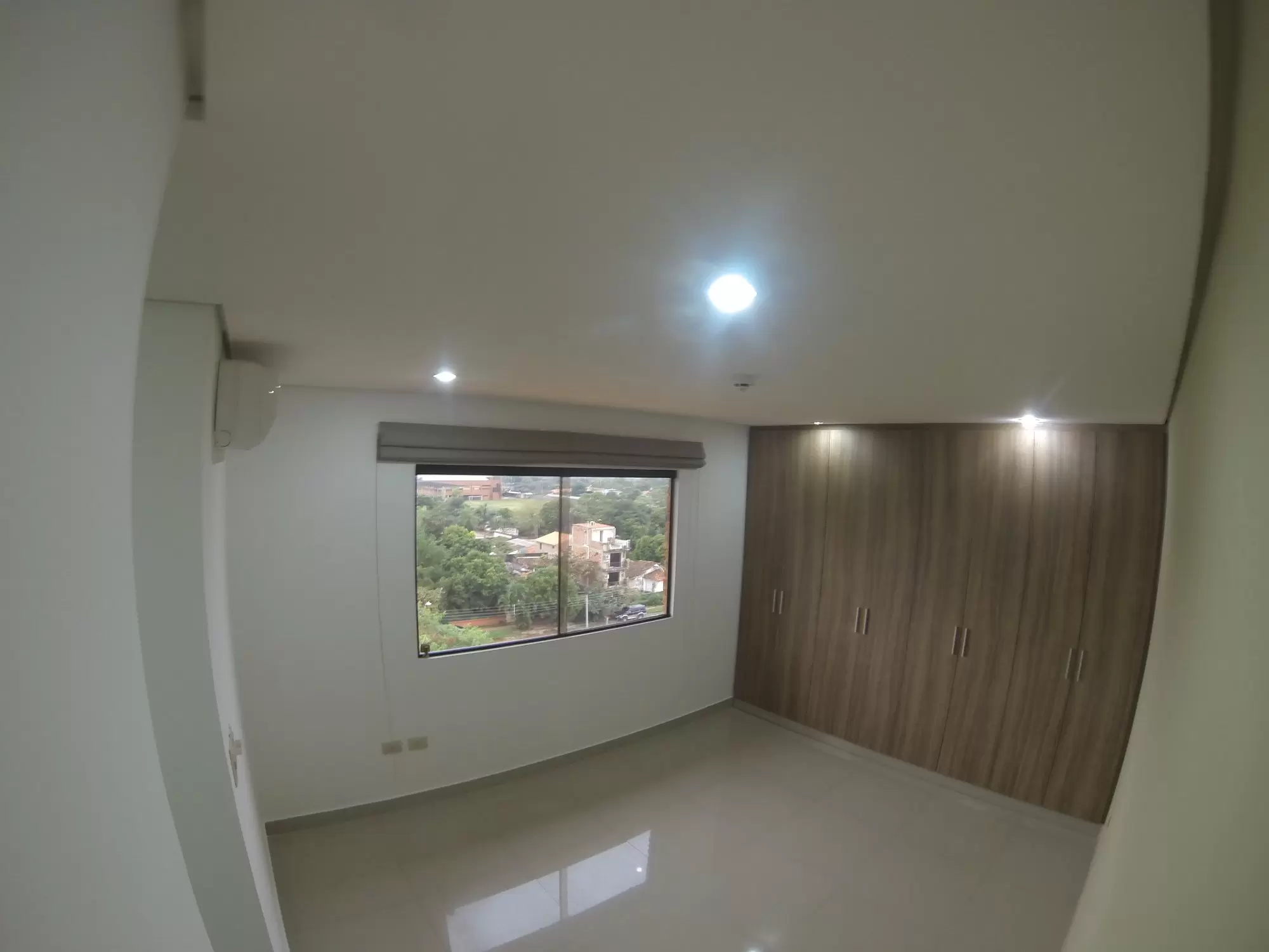 Departamento Moderno 83m2, 2 Parkings, Zona Primer Presidente, Alquiler