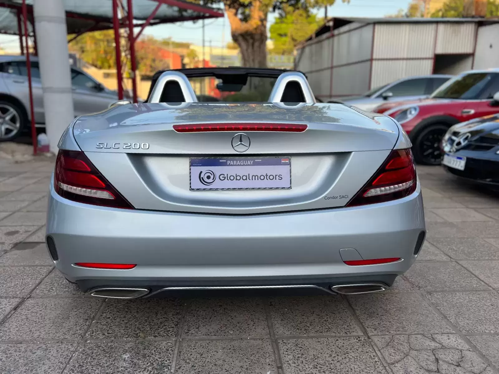 Mercedes Benz SLC 200 Look AMG 2017 en Globalmotors, Asunción