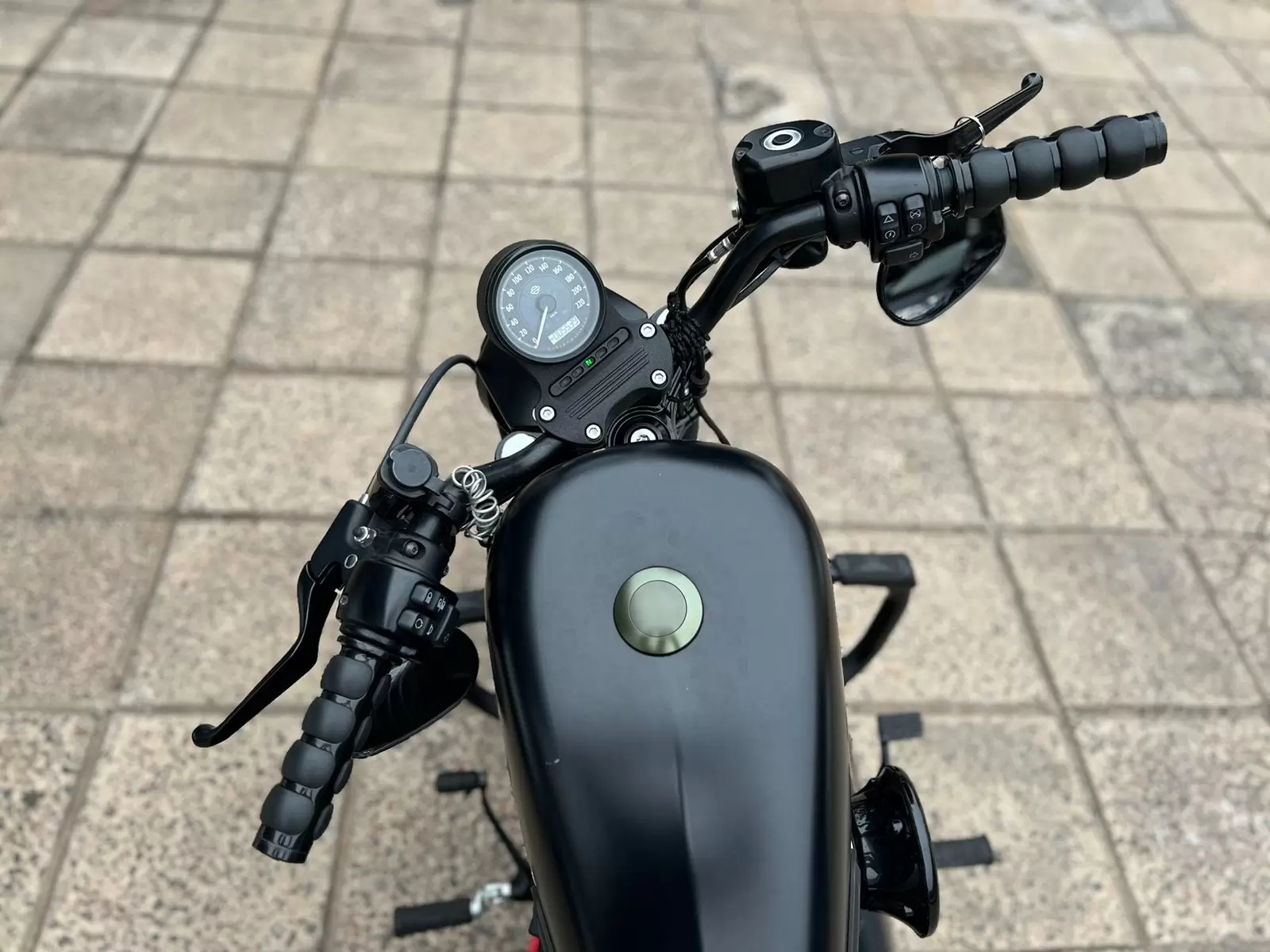 Harley Davidson Sportster Iron 2019 en Globalmotors: ¡Libertad en la carretera!