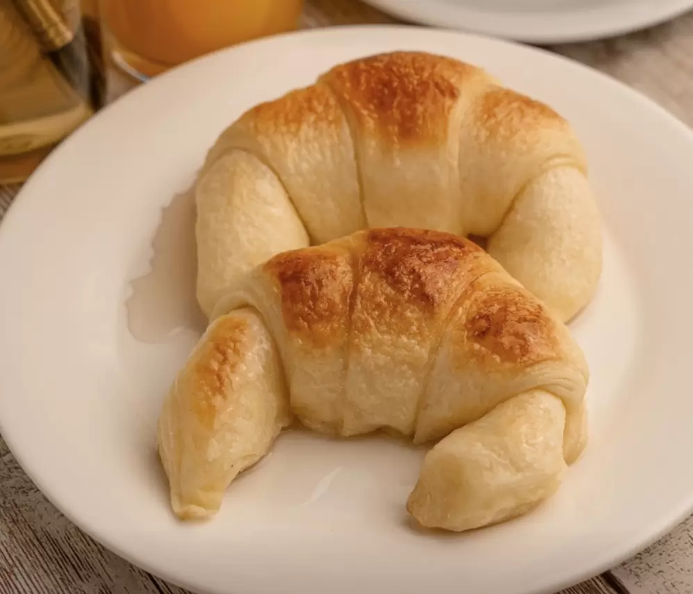 ¡Promoción de 12 Medialunas Tradicionales con entrega a domicilio!