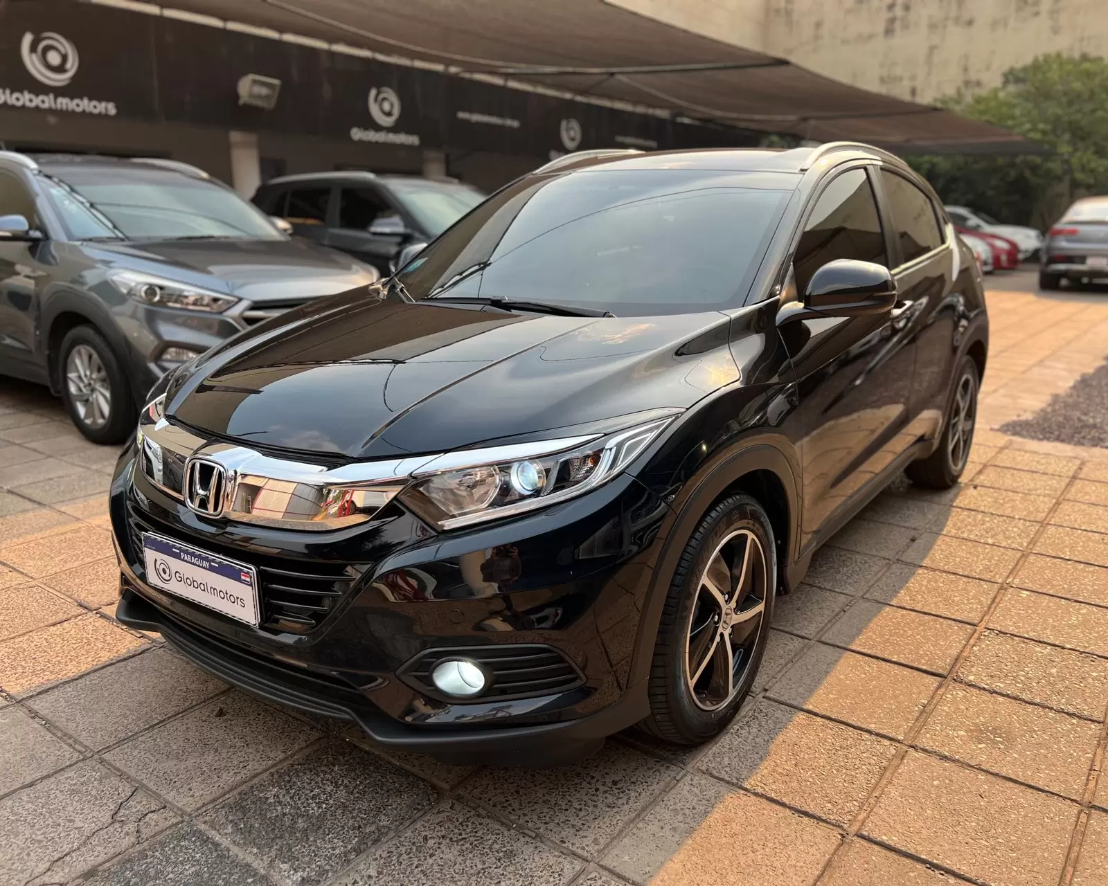 Honda HRV EXL Full 2020 en Globalmotors: SUV compacto de lujo.