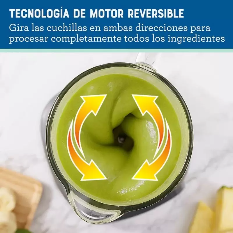Licuadora Oster® con tecnología reversible y vaso Blend-N-Go