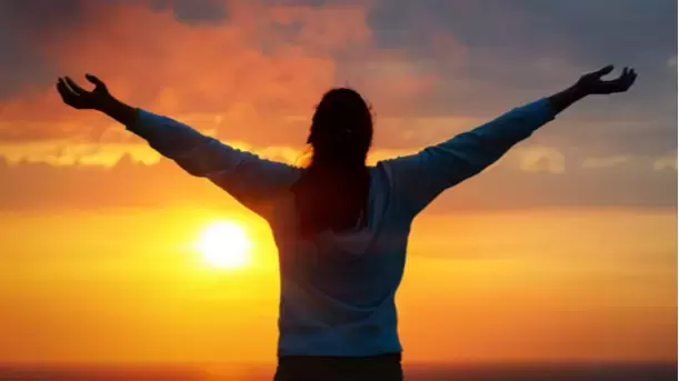 Encuentra en Dios tu faro en medio de las dificultades de la vida