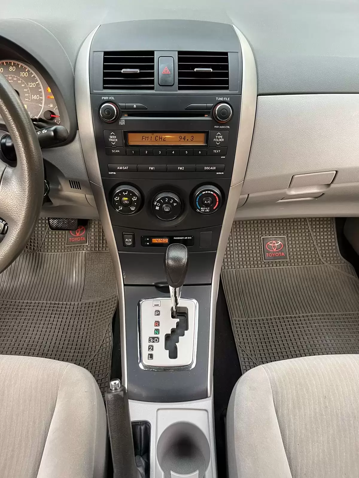 Toyota Corolla 2010 en Globalmotors: confiable, seguro y elegante.