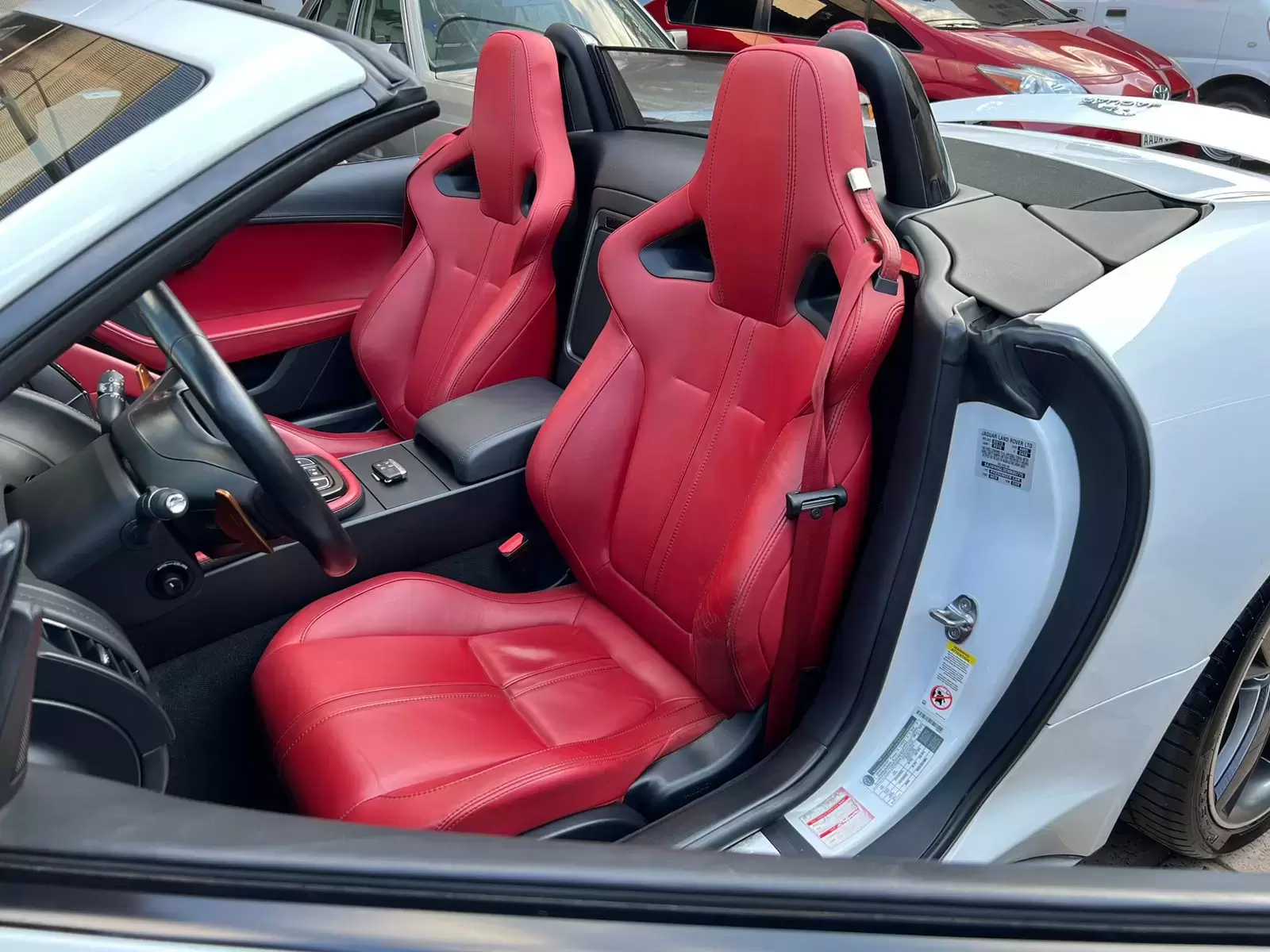 Jaguar F-Type Convertible Full 2014 en Globalmotors: lujo y potencia.