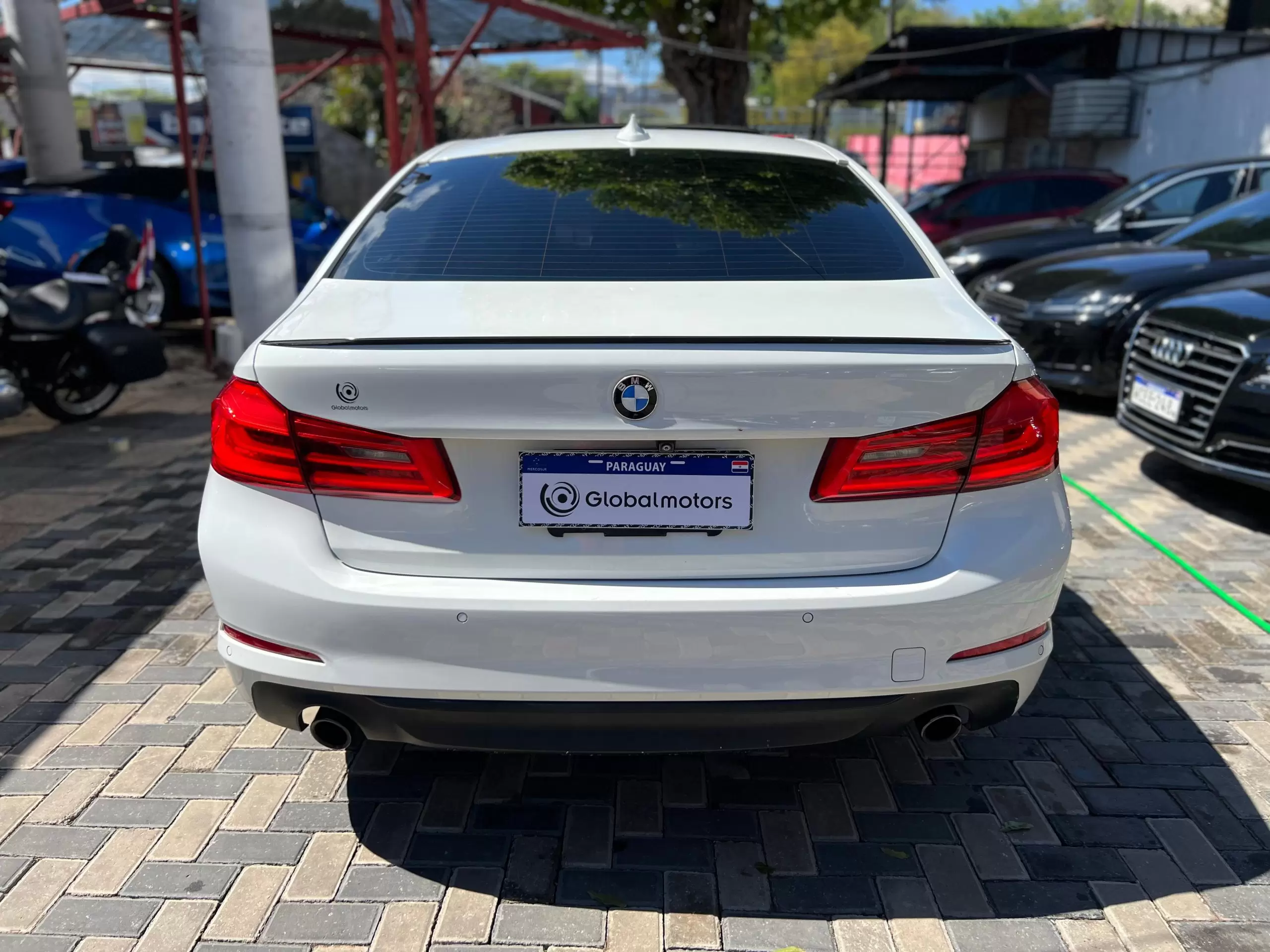 BMW 530i Sport Line Package 2018 en Globalmotors: Lujo y potencia.