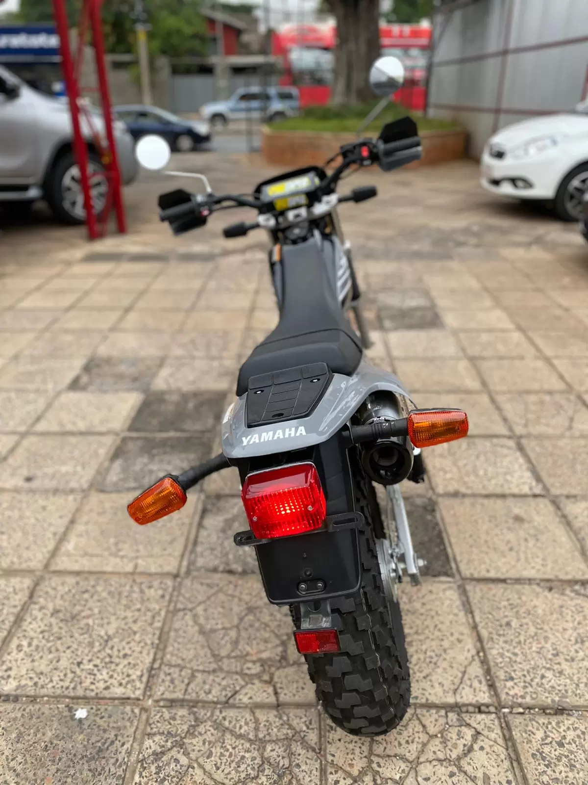 Yamaha TW 200 Dual Sport 2021 en Globalmotors: ¡Conquista cualquier camino!