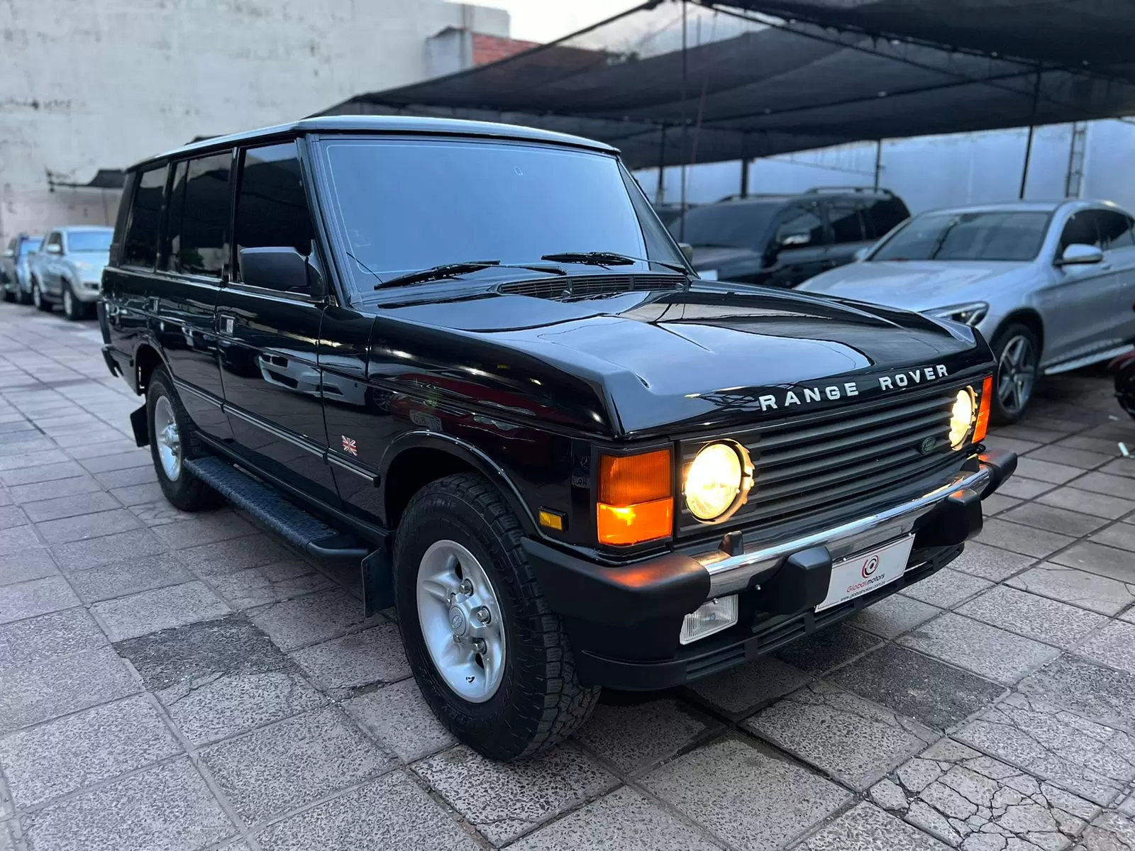 Range Rover County LWB 4×4 1995 en Globalmotors: lujo y potencia.