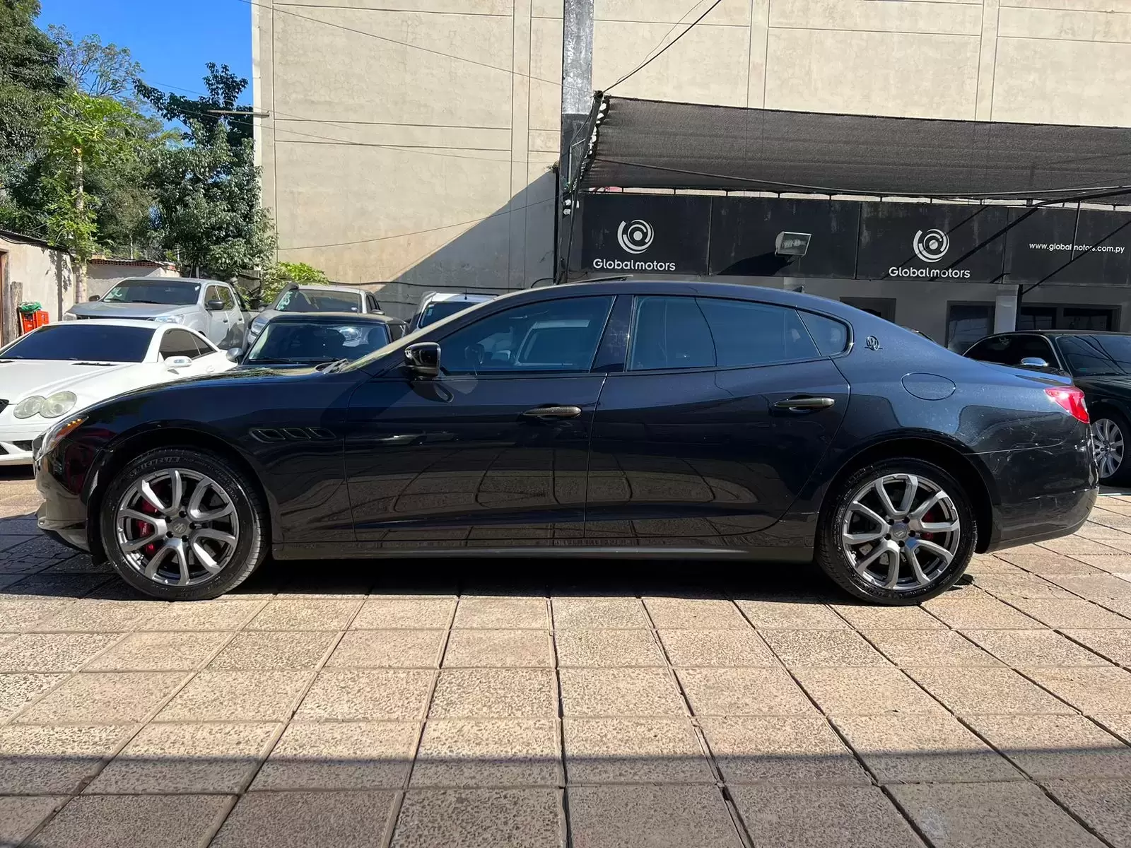 Maserati Quattroporte GTS 2014: Lujo, potencia y sofisticación en un sedán.