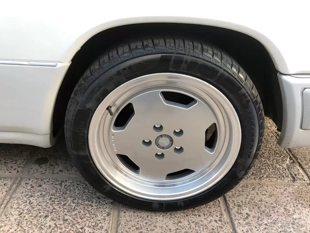 Mercedes Benz E320 Coupe 1994 en Globalmotors: Lujo y potencia.