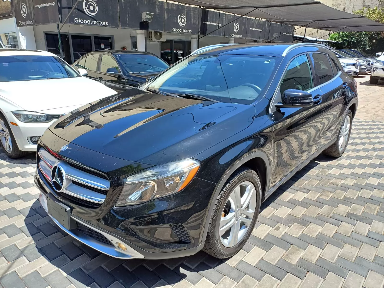 Mercedes Benz GLA 250 Full 2016 en Globalmotors, Asunción, Paraguay
